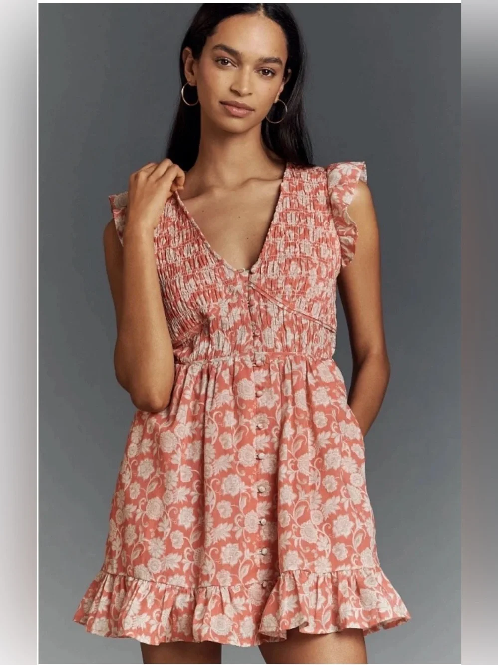the peregrine mini dress 100% European Linen by Anthropologie in White, Size: S Petite Designed with a halter neckline and back neck closure The Peregrine Mini Dress |